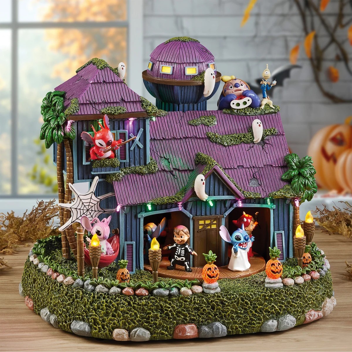 スティッチ ハロウィン ハウス Disney Animated Stitch Halloween House w/Lights & Music, Lilo