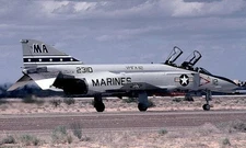 McDonnell Douglas F-4J Phantom VMFA-112 Cowboys Marines MahoganyModel Scale 1/72