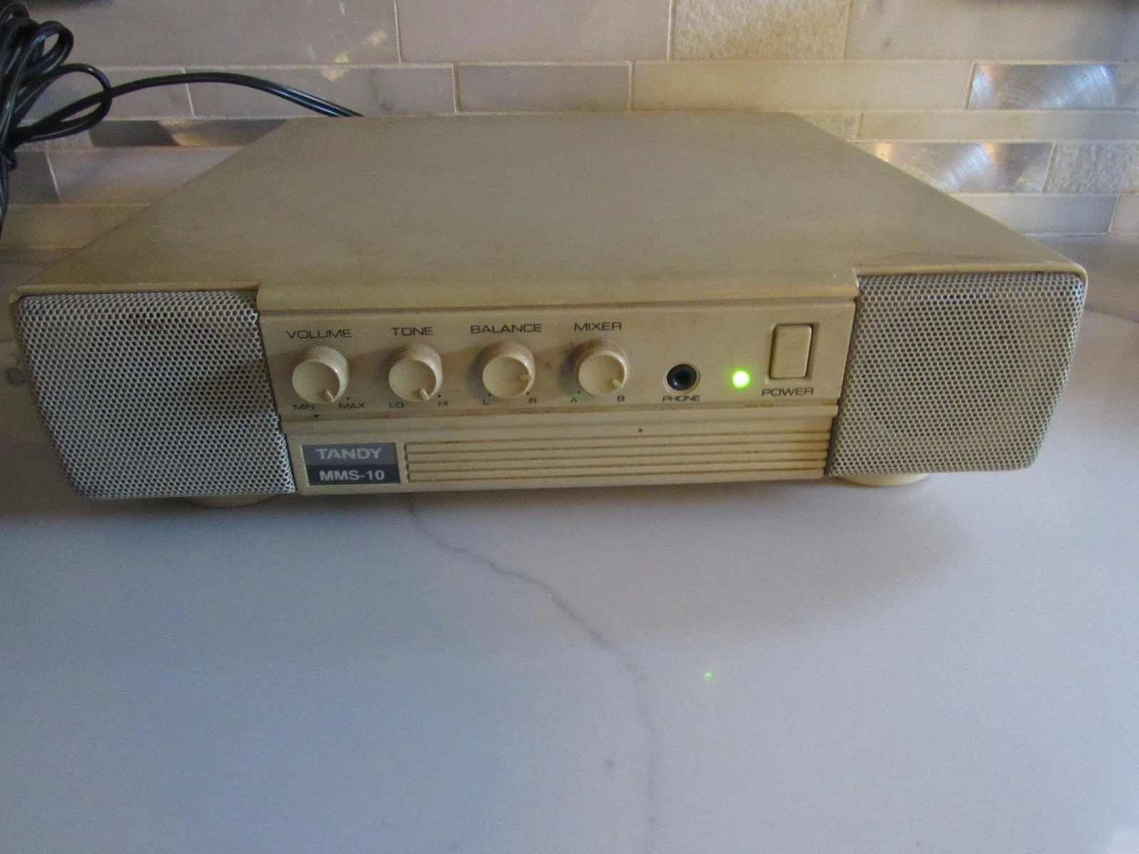 Vintage Tandy MMS-10 Computer Stereo Amp Speaker System/Powers up 1992 - product detail image 2
