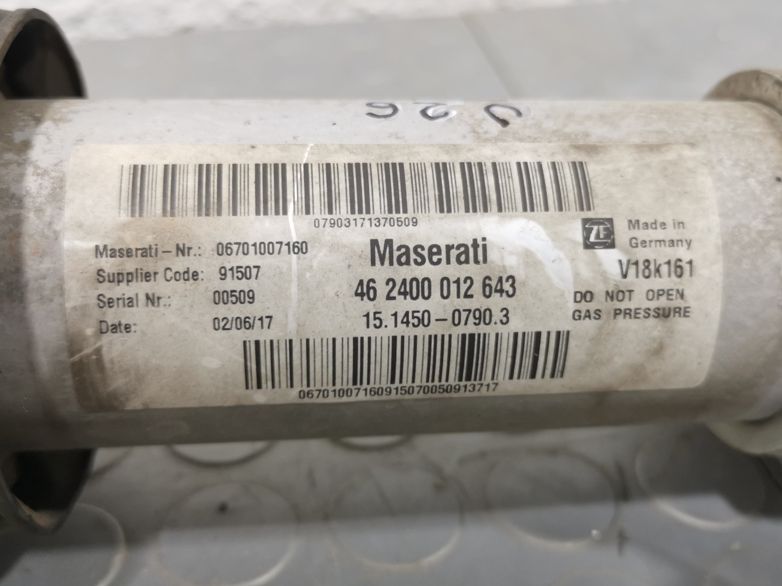Maserati Levante 2018 AWD 3.0 L Front Right Shock Strut Air Suspension Absorber