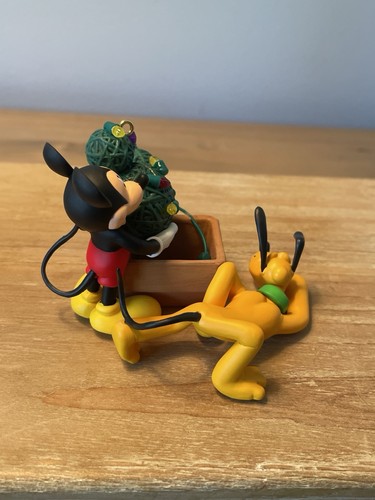 Mickey Mouse and Pluto 2010 Hallmark Keepsake Ornament Disney Knot A Problem - Picture 7 of 10