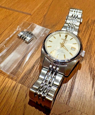 Seiko SCVS001 6R15-00A0 automatische cremeweißes Zifferblatt JDM Uhr Japan
