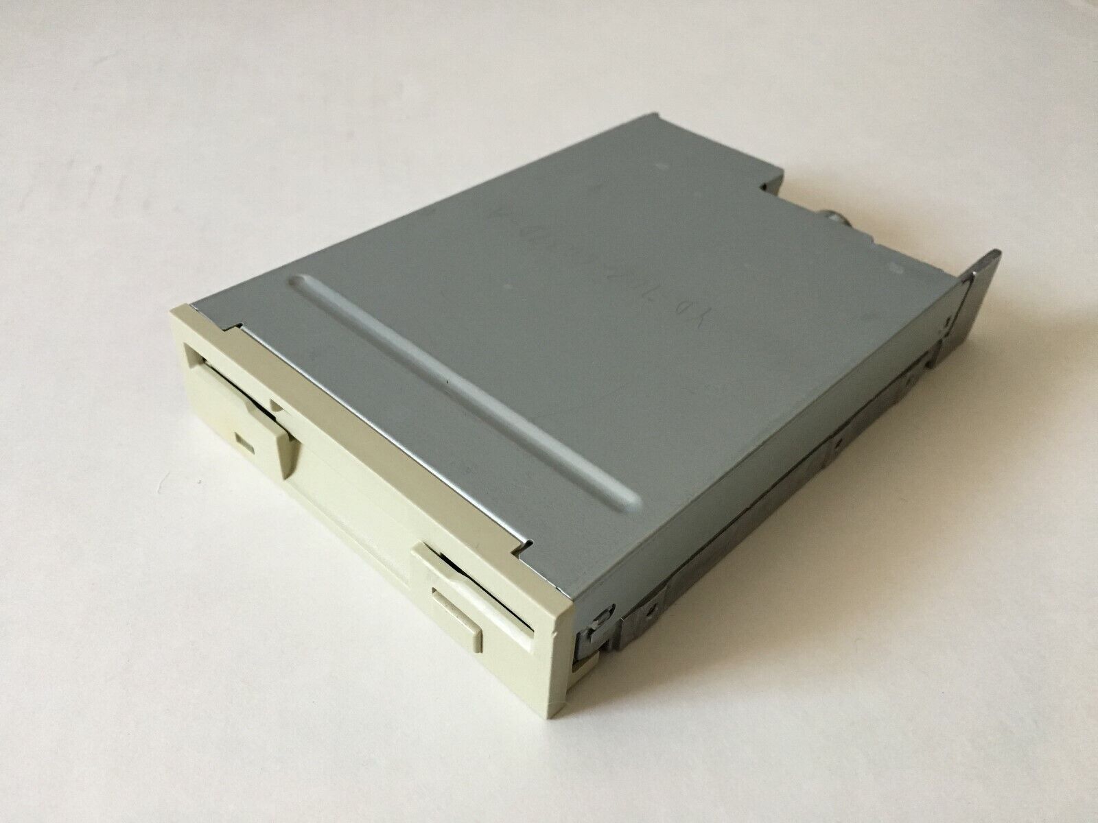 YD-702D-6037D, 702D-6037D floppy disk drive. Tested Nowa praca wysoka ocena