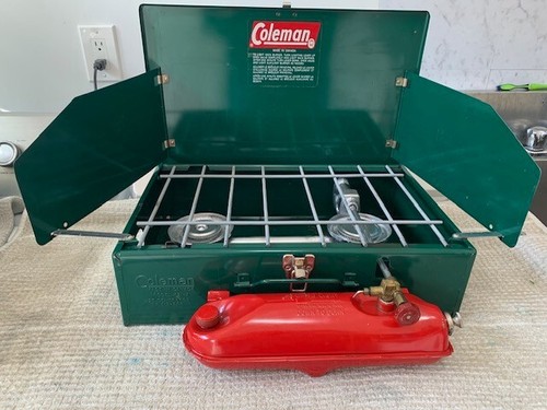 GENUINE COLEMAN White Gas CAMP STOVE - Picture 3 of 22