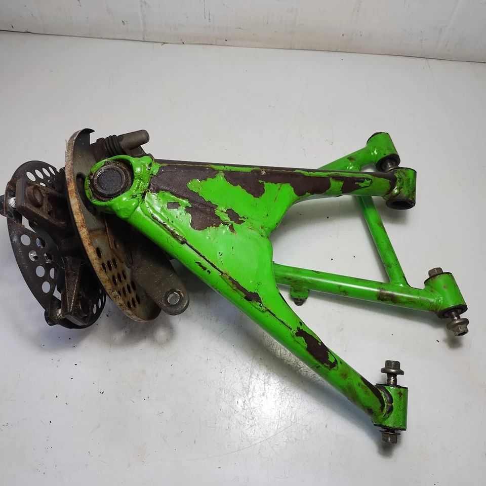 Kawasaki Mojave 250 2000 pinza de buje de husillo brazo delantero derecho delantero Foto 2 de 4