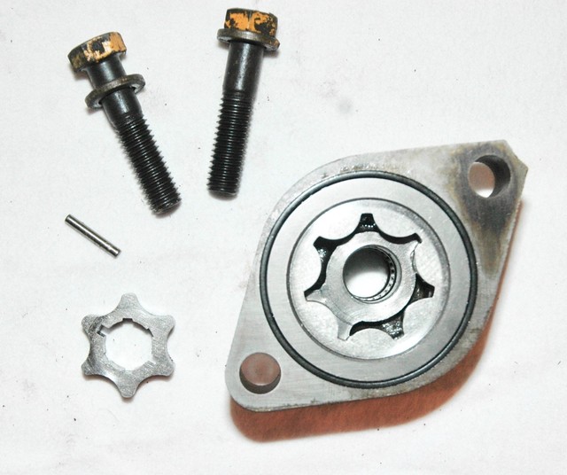 1970 IHC Cub Cadet 147 Tractor ** HYDRO PUMP ** Hydraulic Riding Lawn