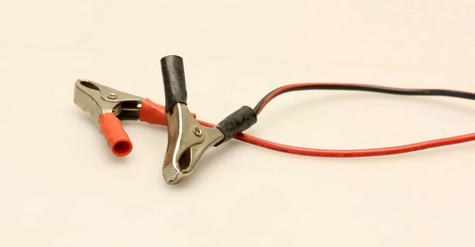 Robbe Power Peak Infinity Ladegerät an Bastler - Bild 3 von 3