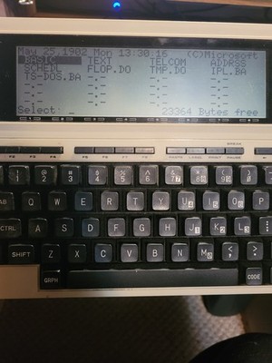 Vintage Radio Shack Tandy TRS-80 Model 100 Portable Computer