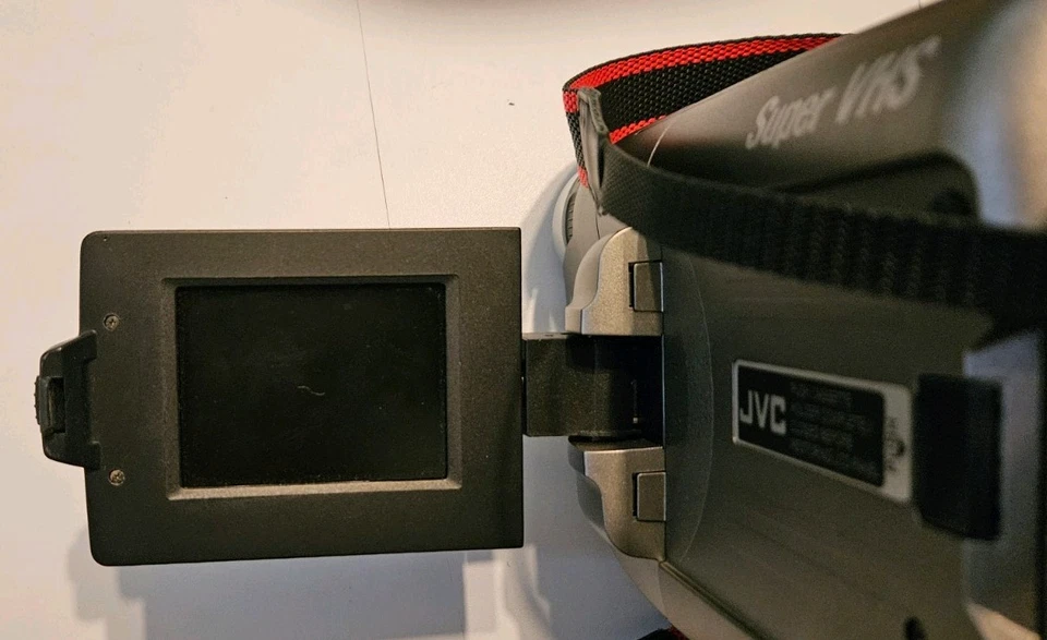 JVC Camcorder GR-SXM720 FULLY FUNCTIONAL WITH ACCESSORIES - Image 4 of 4