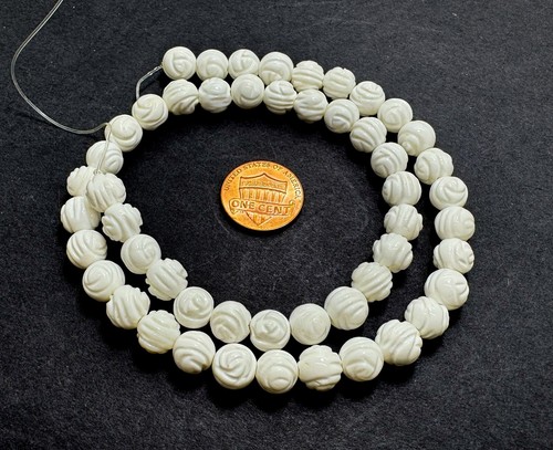 AAA Iridescent White Mother of Pearl MOP Shell Hand Carved Round Beads RNF129 - Picture 3 of 5