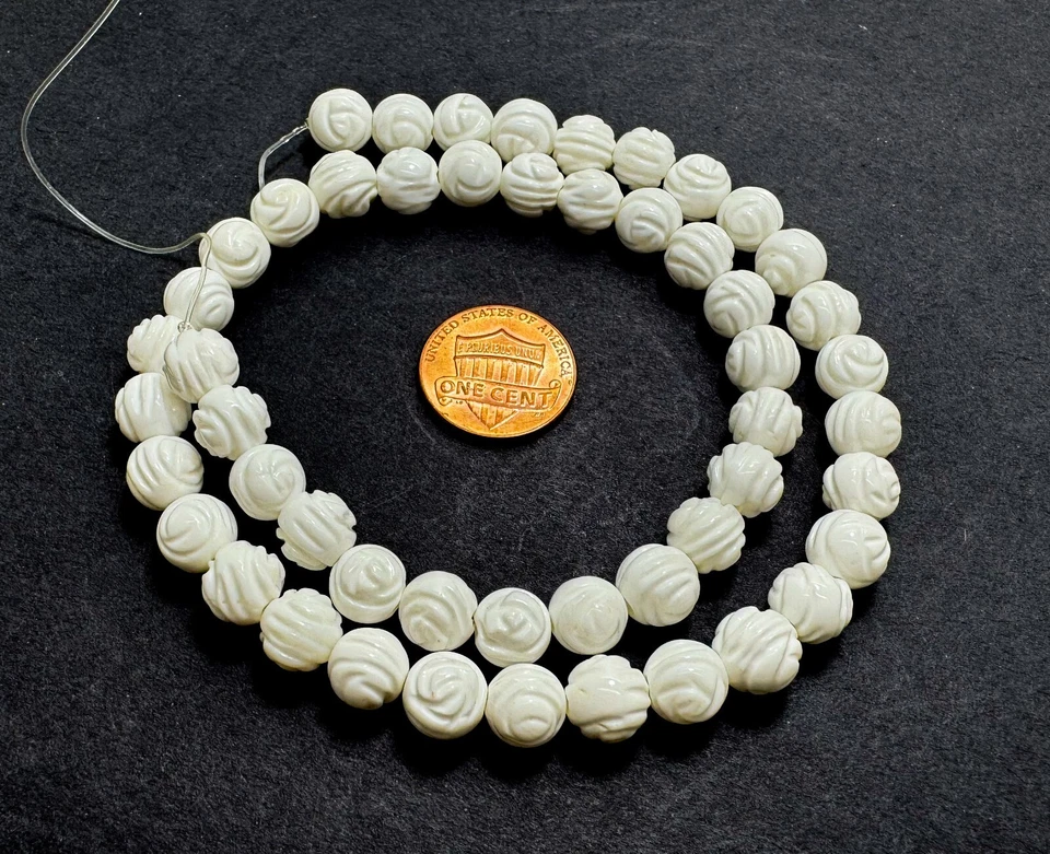AAA Iridescent White Mother of Pearl MOP Shell Hand Carved Round Beads RNF129 - Image 3 of 4
