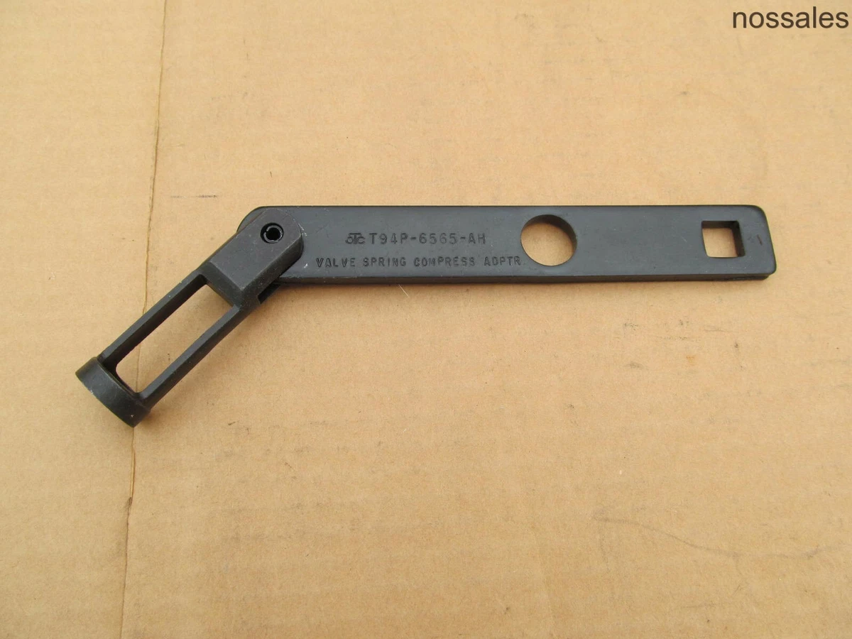 Valve spring outlet compressor adapter