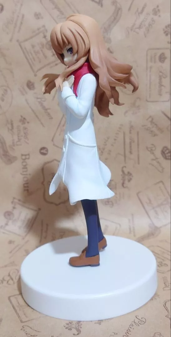 Toradora! Taiga Aisaka Figure FuRyu Prize White Coat ver. Anime Japan 17cm