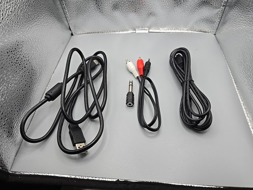 Hercules Universal DJ Controller with Bluetooth Connectivity Complete - Picture 8 of 16