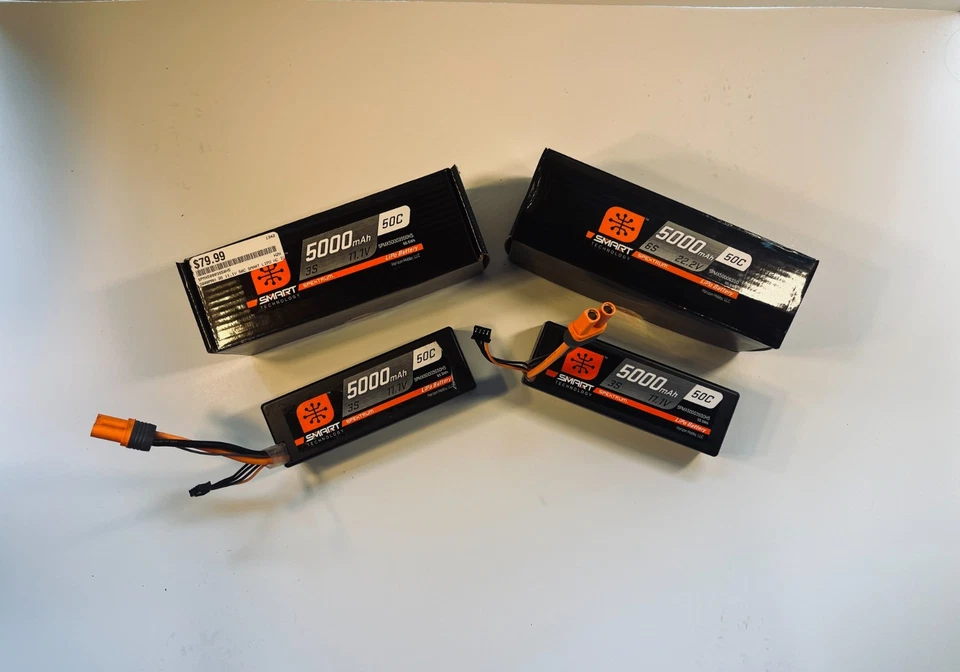 Arma Kraton 6s Blx | Spektrum 3s Smart Batteries (2x) new | Spektrum Charger - Image 4 of 4