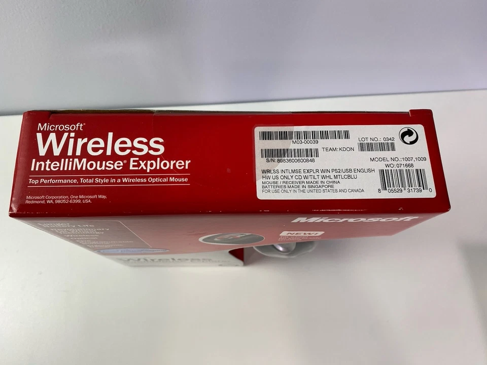 Microsoft Wireless Intellimouse Explorer w/Tilt Wheel Metallic Blue (M03-00039) - Image 3 of 4