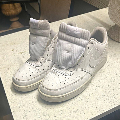 Nike Air Force 1 Men s White Leather Low Top Lace-Up Sneakers Rubber Sole