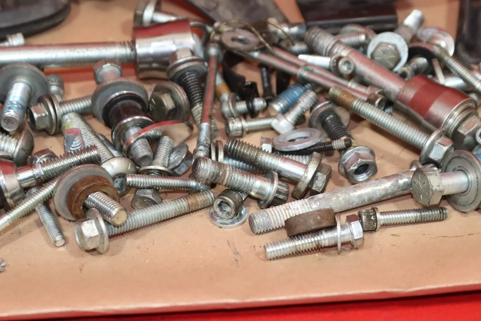 Harley-Davidson Dyna Low Rider FXDL 2007 juego de pernos kit de hardware Foto 4 de 4