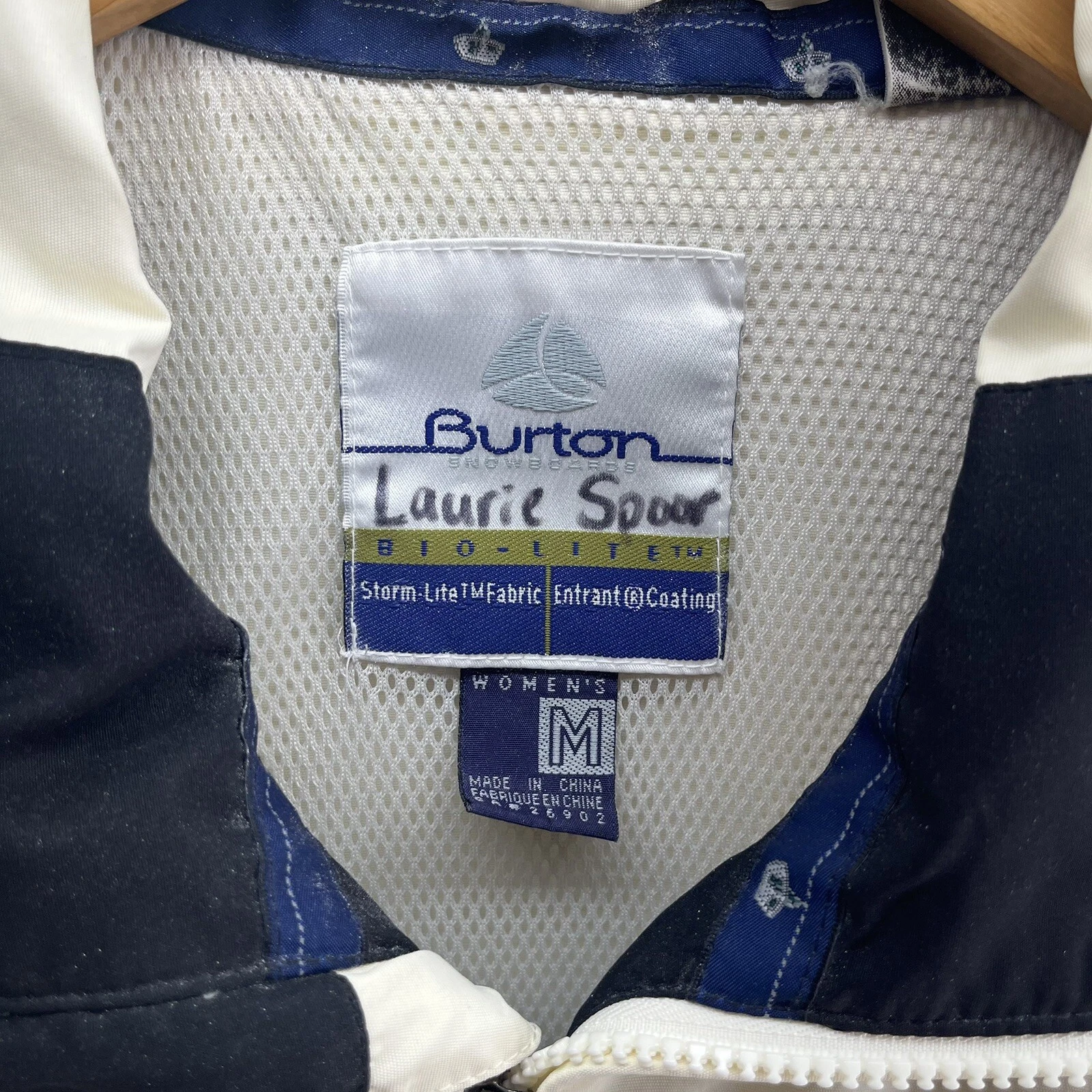 burton vintage ski/snowboard champagne jacket