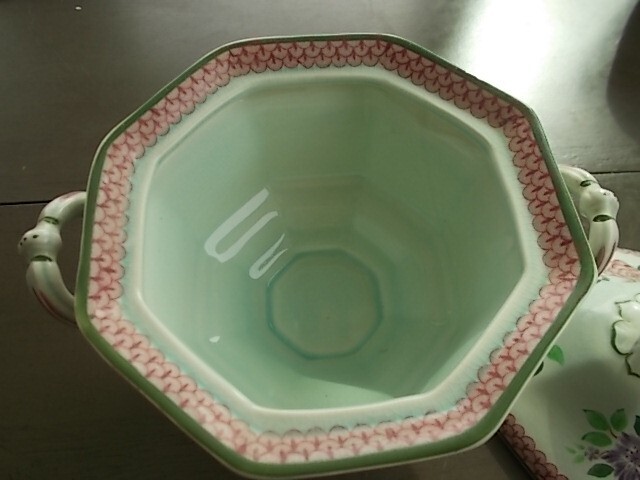 Picture 4 of 9