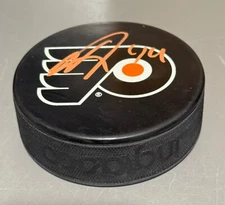 Nicolas Deslauriers signed Philadelphia Flyers hockey puck  autographed