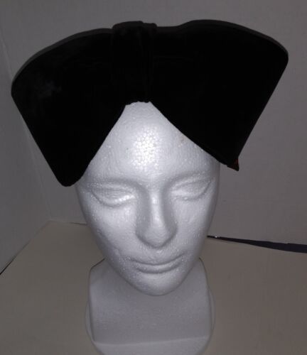 1950s HATTIE CARNEGIE Black Velvet Hat w/large Bow In Front Nice - 第 1/6 張圖片