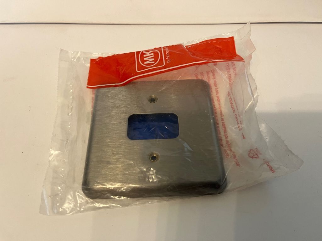 MK K3431BRC Grid Cover Plate - Brushed Chrome - 1 Gang
