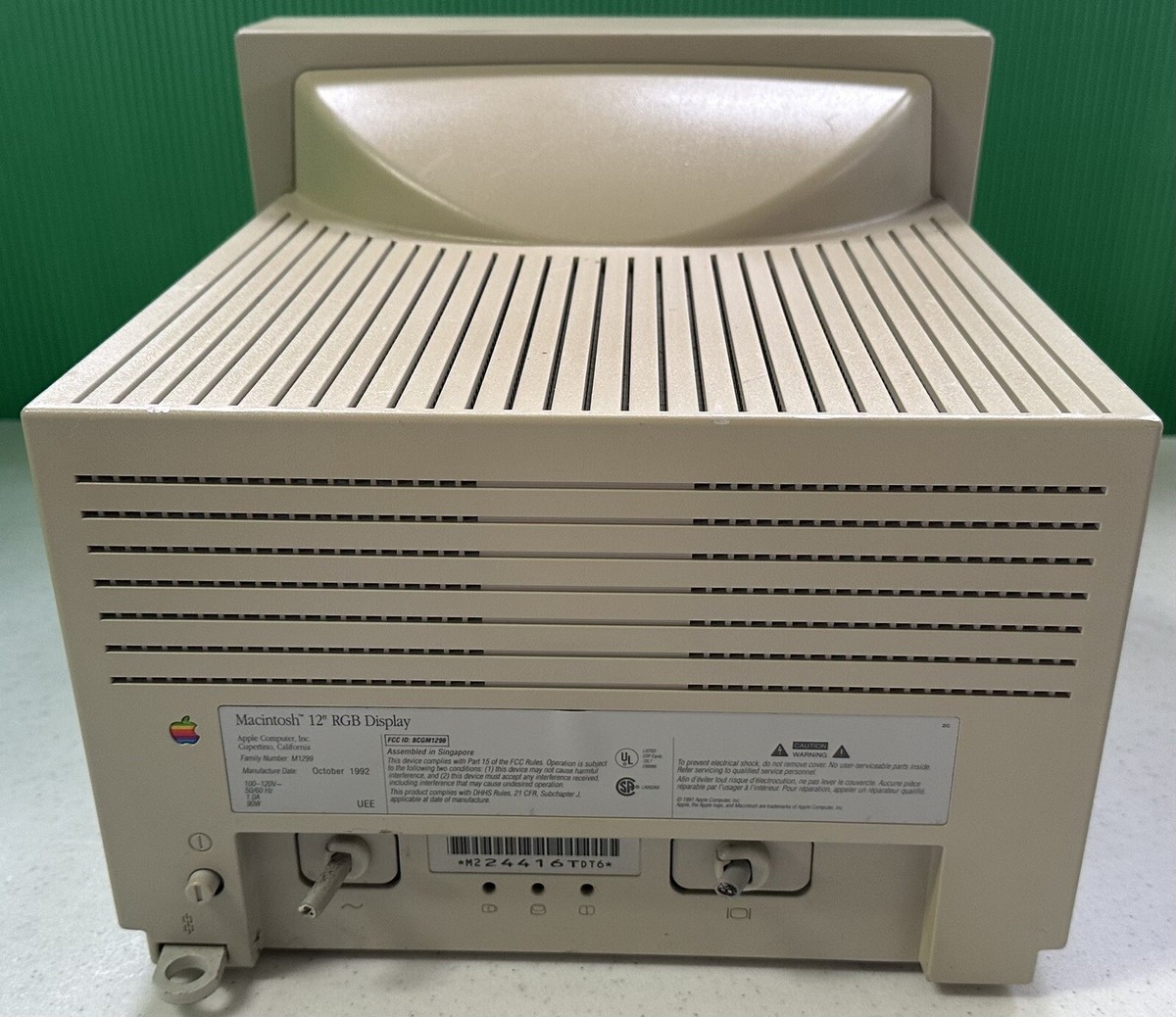Vintage Apple Macintosh 12