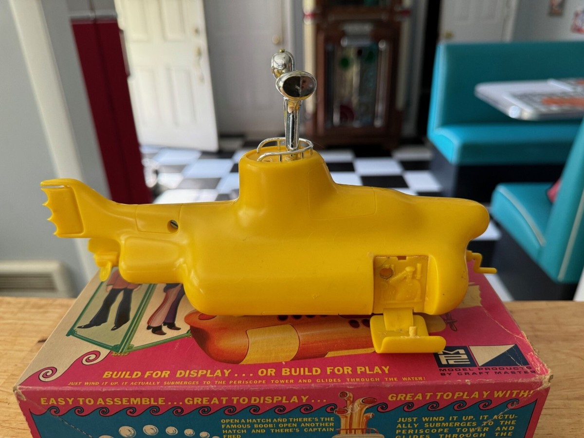 THE BEATLES SET OF 3 YELLOW SUBMARINE KIT 2 REISSUE 1 ORIGINAL | eBay