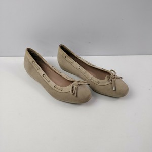 beige womens pumps