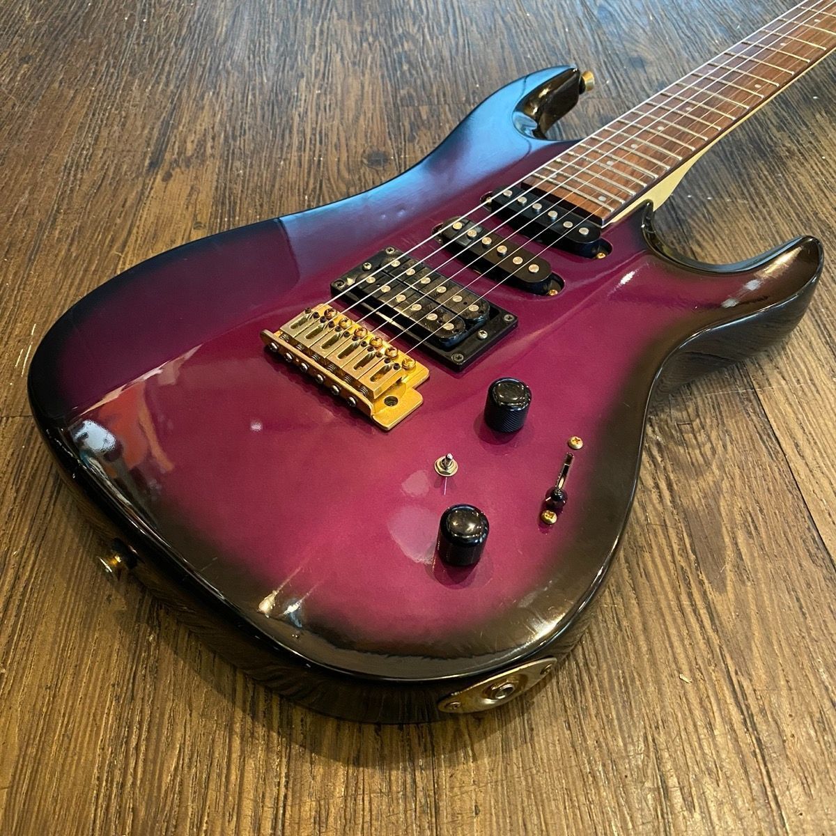 Aria Pro II Magna Series 40th Anniversary Electric Guitar Aria Pro II Magna Series 40th Anniversary Electric Guitar