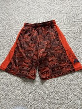Boys Under Armour shorts Size L