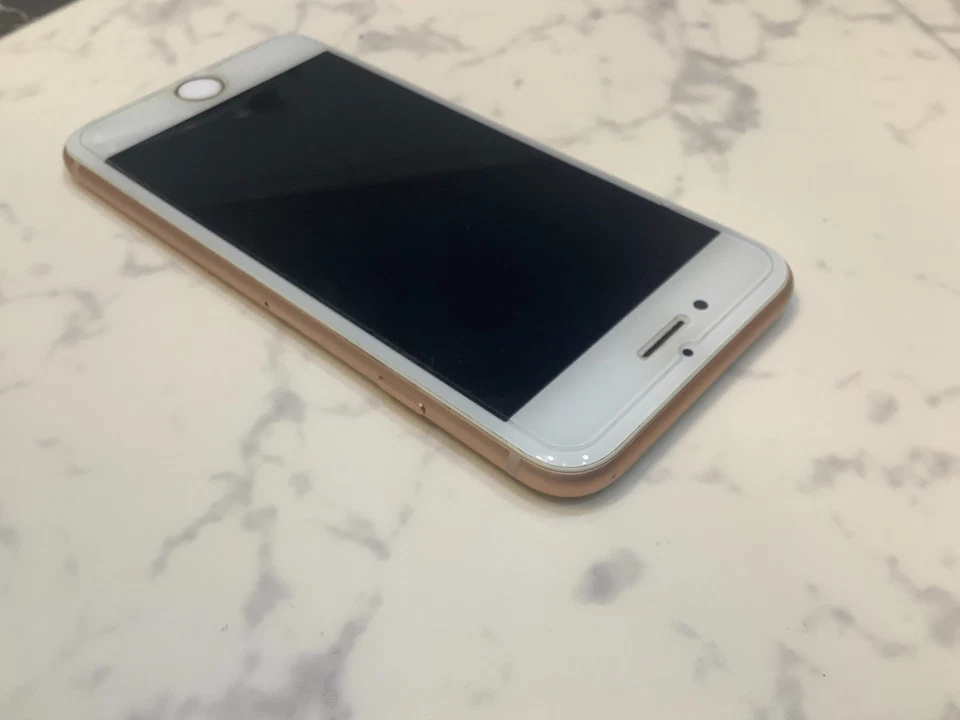 Apple iPhone 8 256GB Gold Unlocked Excellent Condition No Marks - Image 4 of 4