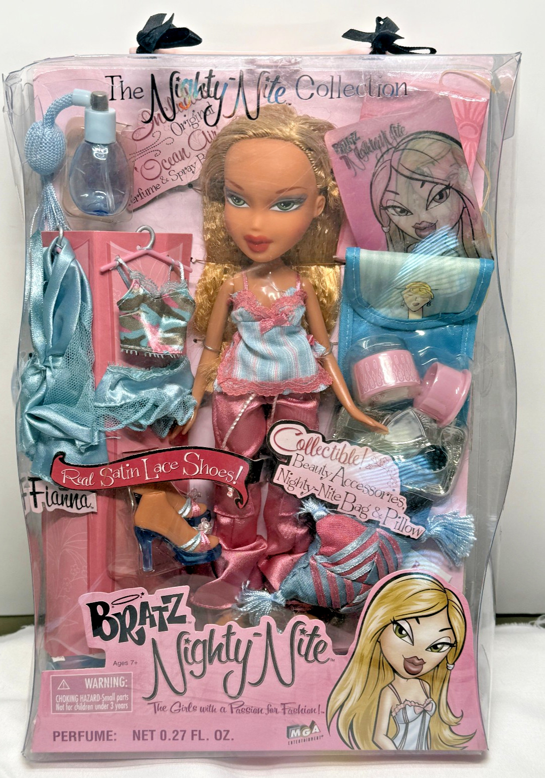 Bratz Nighty Nite Fianna Doll w/ Perfume Pillow New Box dama