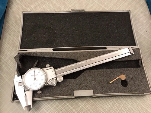 Vtg Mitutoyo 505-712 Dial Caliper in Case