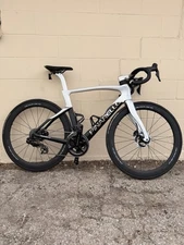 Pinarello Dogma F 2023 55 Road Bike Carbon Wheels Ultegra Di2