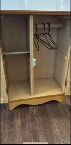 Super cute Pampered Pup dog clothes closet - Picture 3 of 5