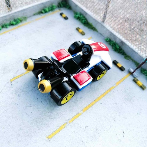 Hot Wheels Mariokart Standard Kart Kids Diecast Model Toy Car HW Screen Time - Picture 10 of 10