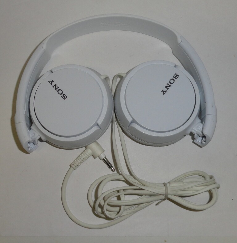 Sony MDR-ZX110 Headband Headphones - White 27242868823| eBay