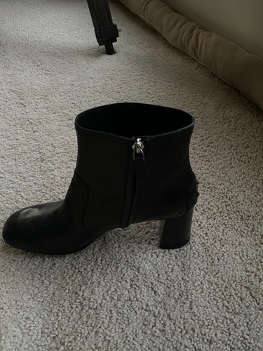 Tod's Ankle Boots Black Leather Silver Tone Side Zip EU Size 40/US 9-10? NWOB - Picture 2 of 8