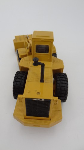 1/50 ERTL 2435 CHARGEUSE SUR PNEUS CAT 988B CATERPILLAR - Imagen 6 de 10