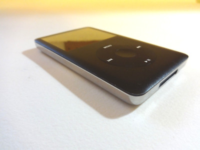 Apple iPod classic 第6世代 SD128GB ブラック　黒 Refurbished Black Apple iPod Classic 6th & 7th Generation