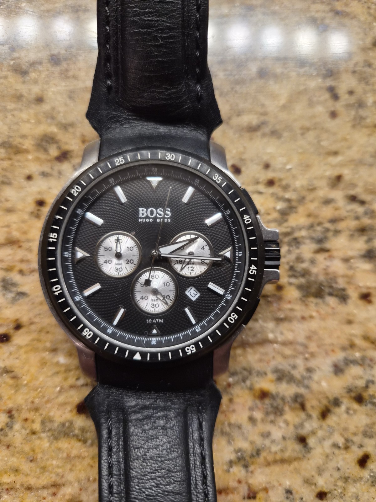 Analog Needs Boss Men's  Chronograph new Wristwatch. band Hugo - vintagewatches.pk