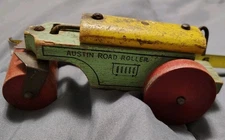 Vintage Wood Austin Road Roller Toy 5.5" Good Graphics Collectible! 