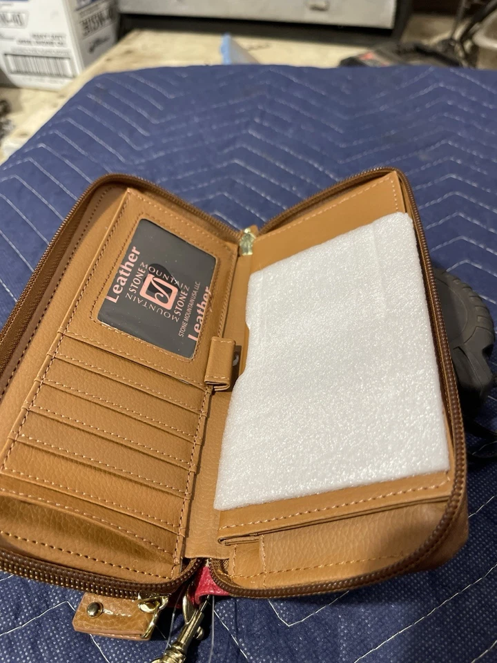 Cartera de muñeca de cuero Stone Mountain Foto 4 de 4