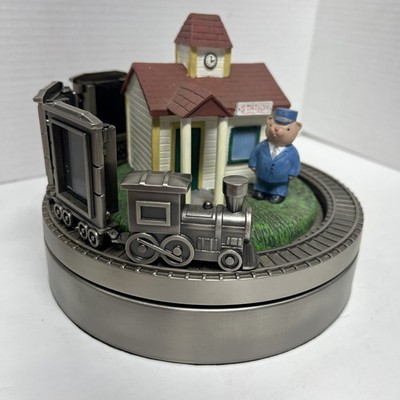 Lawrence Frames-Go-Round Wind Up Musical + Moving Train W/3 Picture Frames NVC