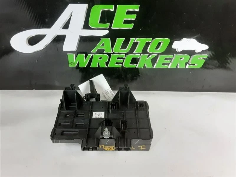 Коробка предохранителей двигатель подходит для 06-08 LLINCOLN LT 597712 - Изображение 2 из 4