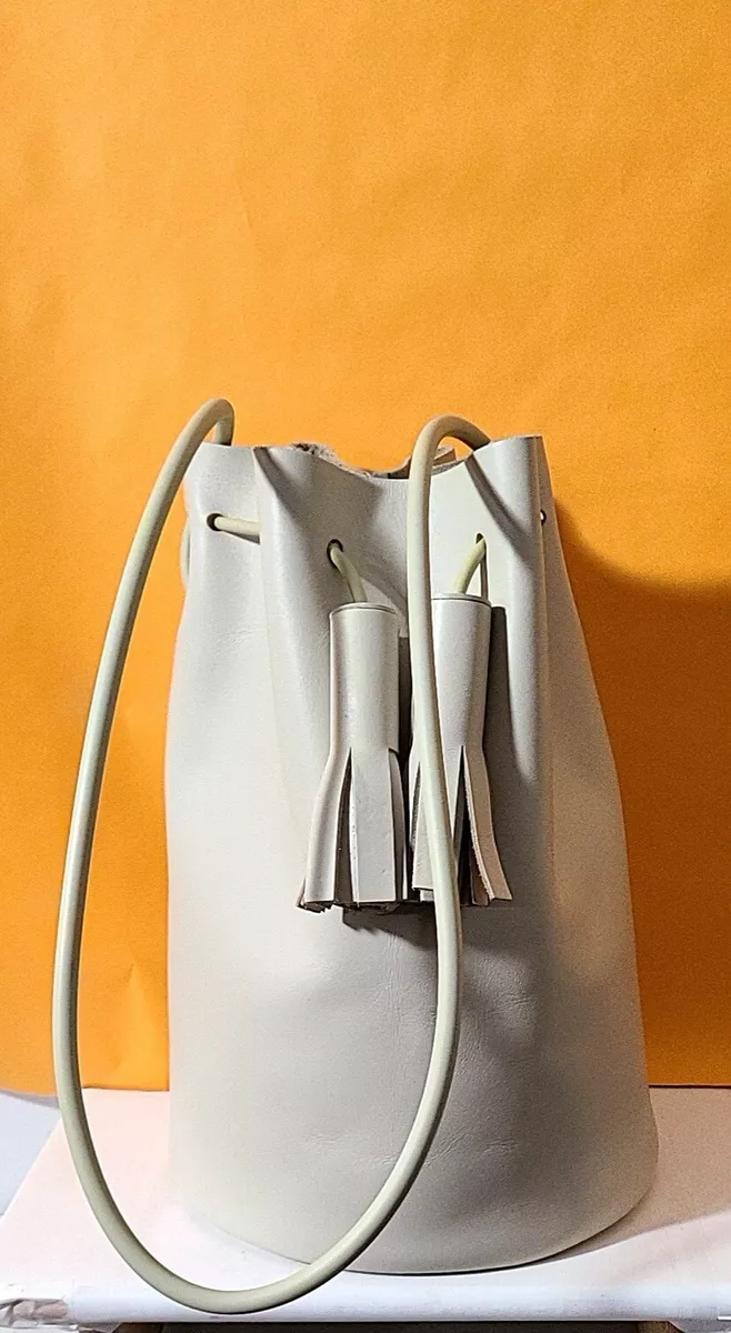 BUILDING BLOCK LARGE NEUTRAL LEATHER BUCKET BAG 