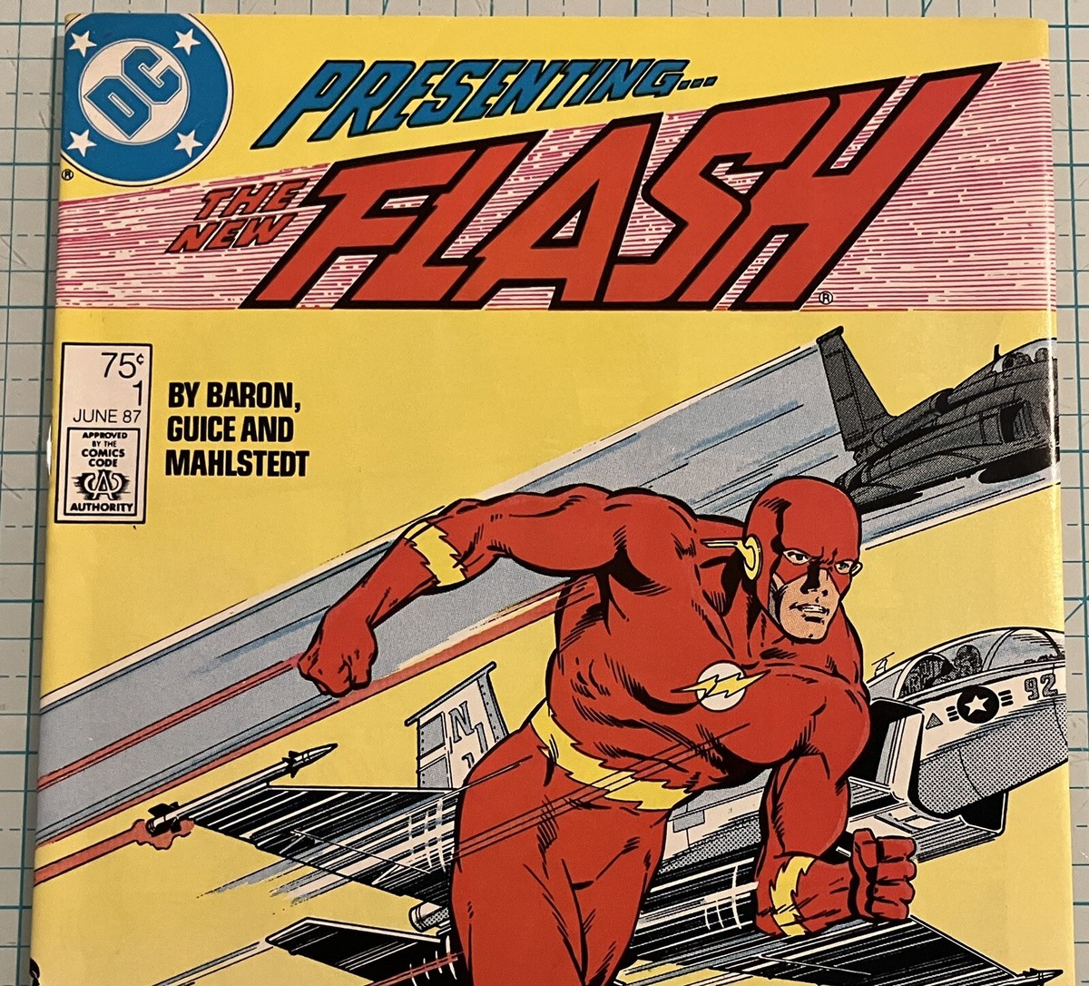 Flash #1 High Grade NM Newsstand Wally West Jackson Guice