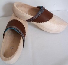 Holzschuhe handgefertigt & Lederbesatz Gartenarbeit Fastnacht Fasching Karneval 